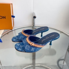 Louis Vuitton Slippers